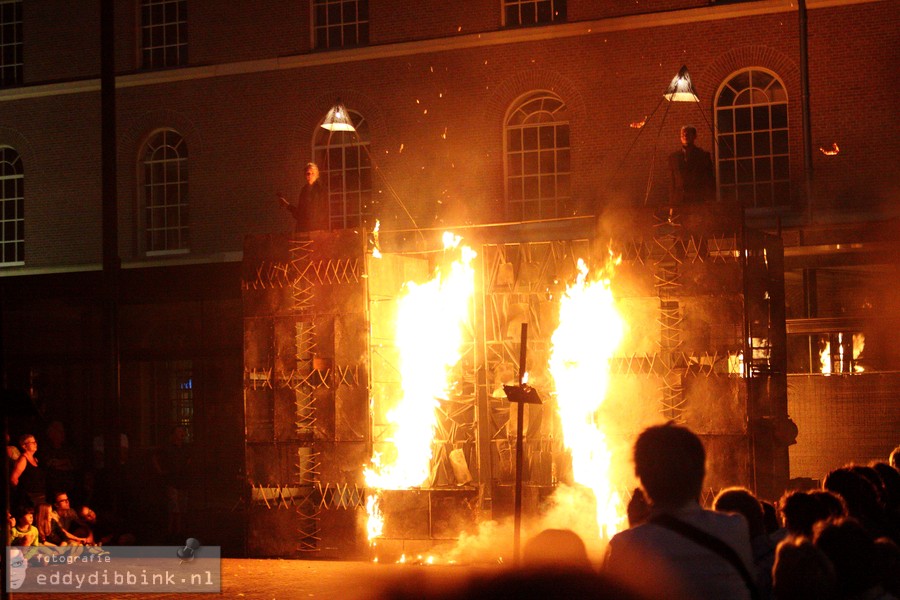 2014-07-12 Teatr Biuro Podrozy - Carmen Funebre (Deventer Op Stelten) 013